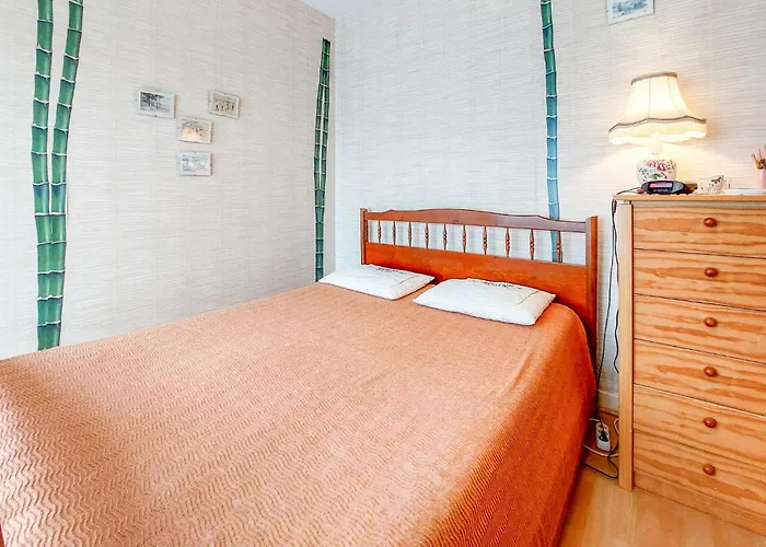 2 Bedroom Gorgeous In * Royan