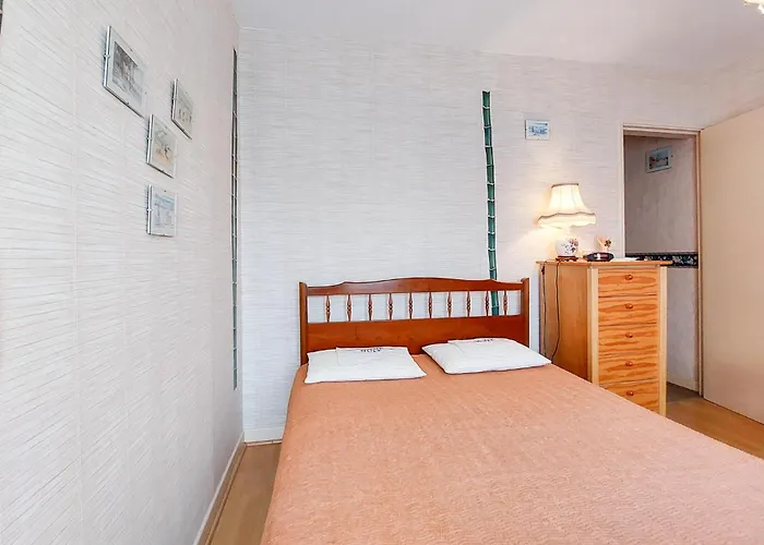 Apartamento 2 Bedroom Gorgeous In *