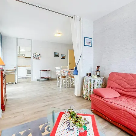 2 Bedroom Gorgeous In Appartement
