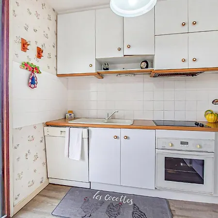 2 Bedroom Amazing In Royan